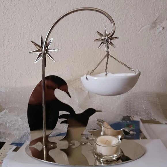 Yankee Candle Penguin Family Hanging Tart Burner wax Warmer Seasonal Decor - Picture 2 of 9